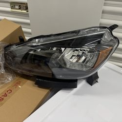 Nissan Centra 2018 Headlights Left And Right W