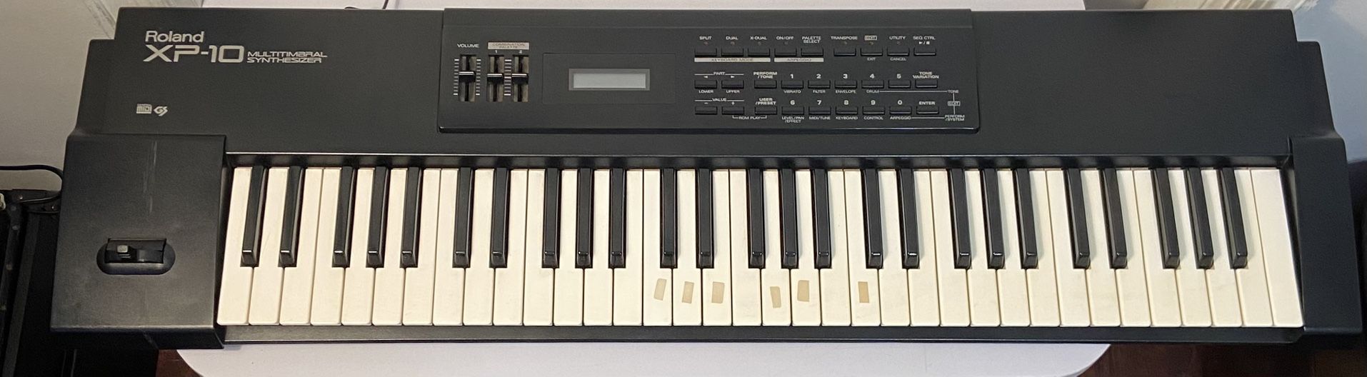 Roland XP-10 Synthesizer. Tested & Works (#857)
