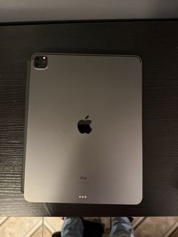 iPad 12.9 inch 5th gen