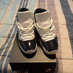 Jordan 11 Gratitude Size 10