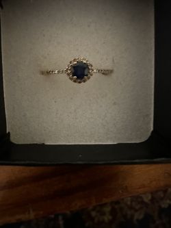 14 Kt Gold diamond And Sapphire Ring