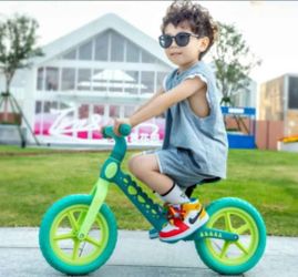 Lightweight Kid's Balance Bike, Dinosaur Sports Balance Bike for Toddlers 18~72 Months, 2~6 Years Old with Adjustable Seat

brand new in box 🎁