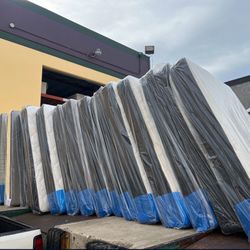 Mattress Warehouse Liquidation!  Thick Comfy Mattresses king $298 Queen $218 Full $198 Twin $148 