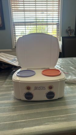 Satin smooth wax warmer kit