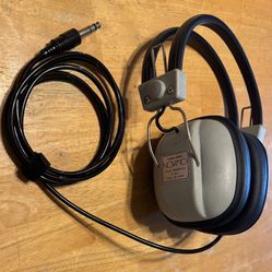 Vintage Realistic NOVA 10 Stereo Headphones