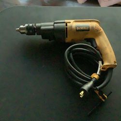DW505 DeWalt 1/2” VSR Hammer Drill
