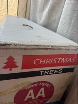 Christmas 🎄 tree 🌲 for 25 $ only (moving sale)
