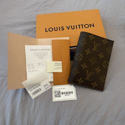 Louis Vuitton Passport cover for women