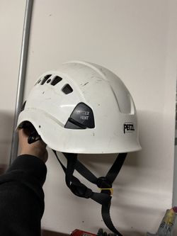 Petzl Vertex Vent Climbing Helmet