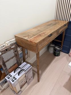 Home good table