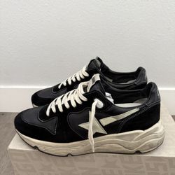 Golden Goose Running Sole size 43 Black/ white 