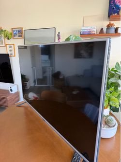 LG HDTV 49 inches. Great shape