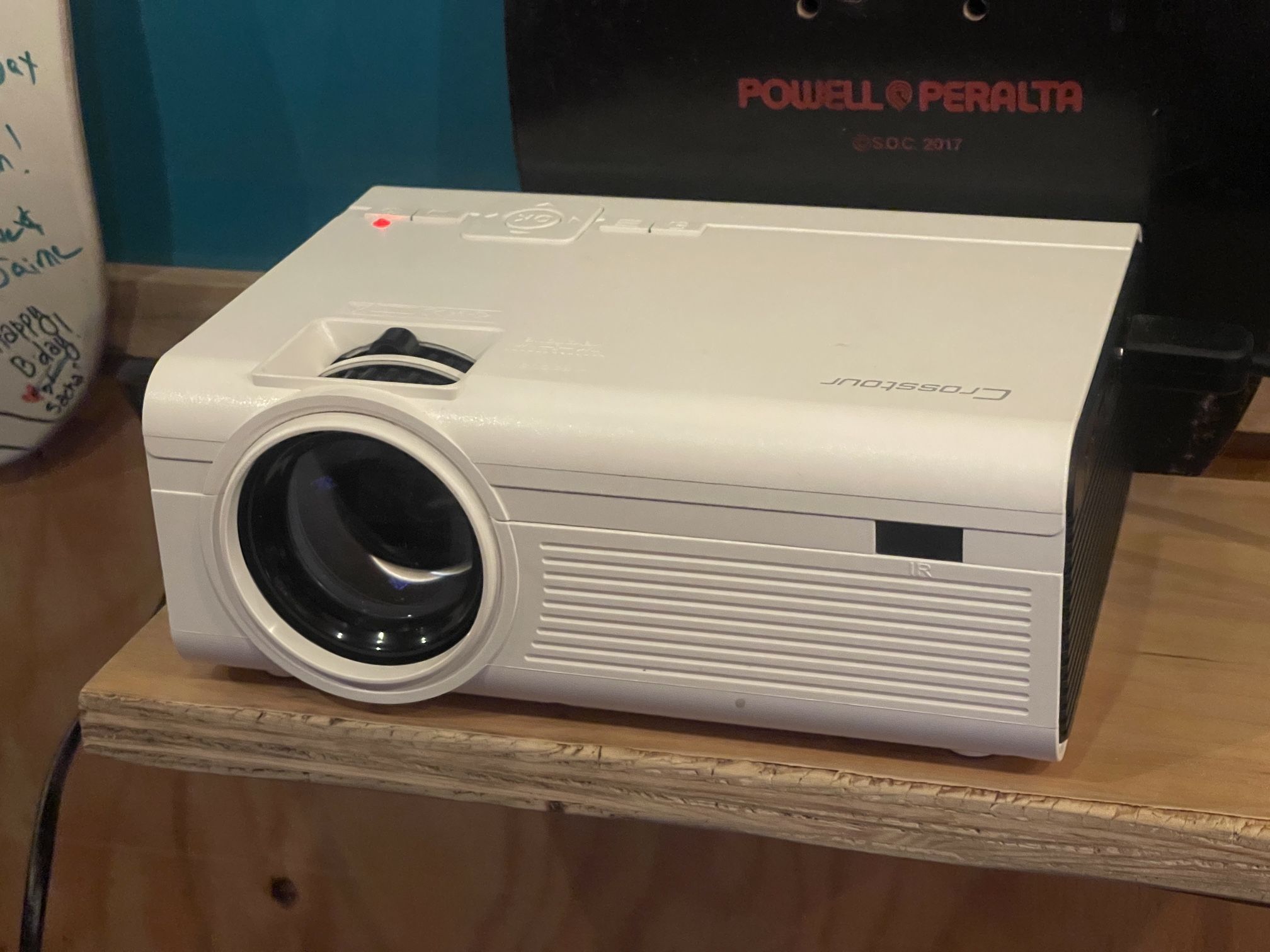 Crosstour Digital Projector