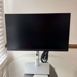 Dell Pro 24 Plus Monitor - P2425H - 24” 1920 x 1080 Resolution  