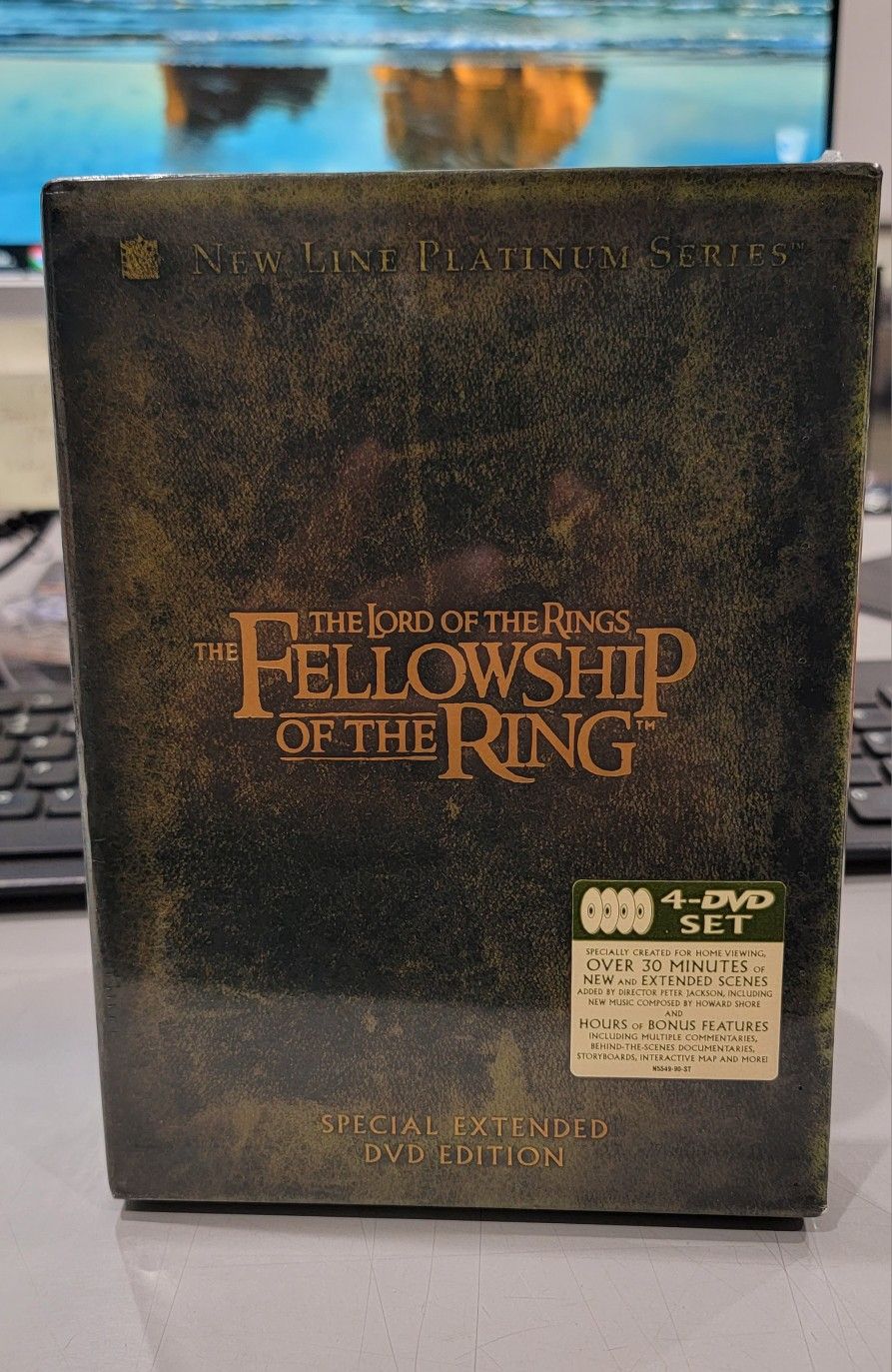 LORD OF THE RINGS 2001 (4 DVD COLLECTION BOX SET) NEW