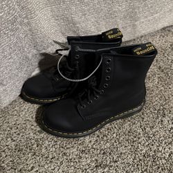 Dr Martin Boots