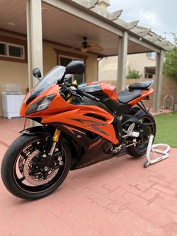 2009 Yamaha R6 $6500
