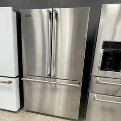Viking Stainless Steel French Door Refrigerator UX
