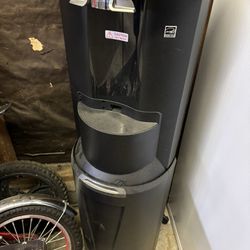 Water Dispenser And Mini Mouse Car 