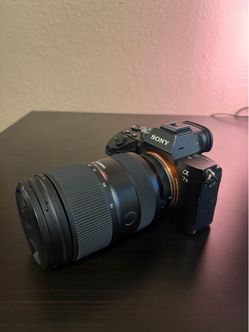 Sony A7III + 50mm f1.8 Lens + Charger - Low Shutter Count