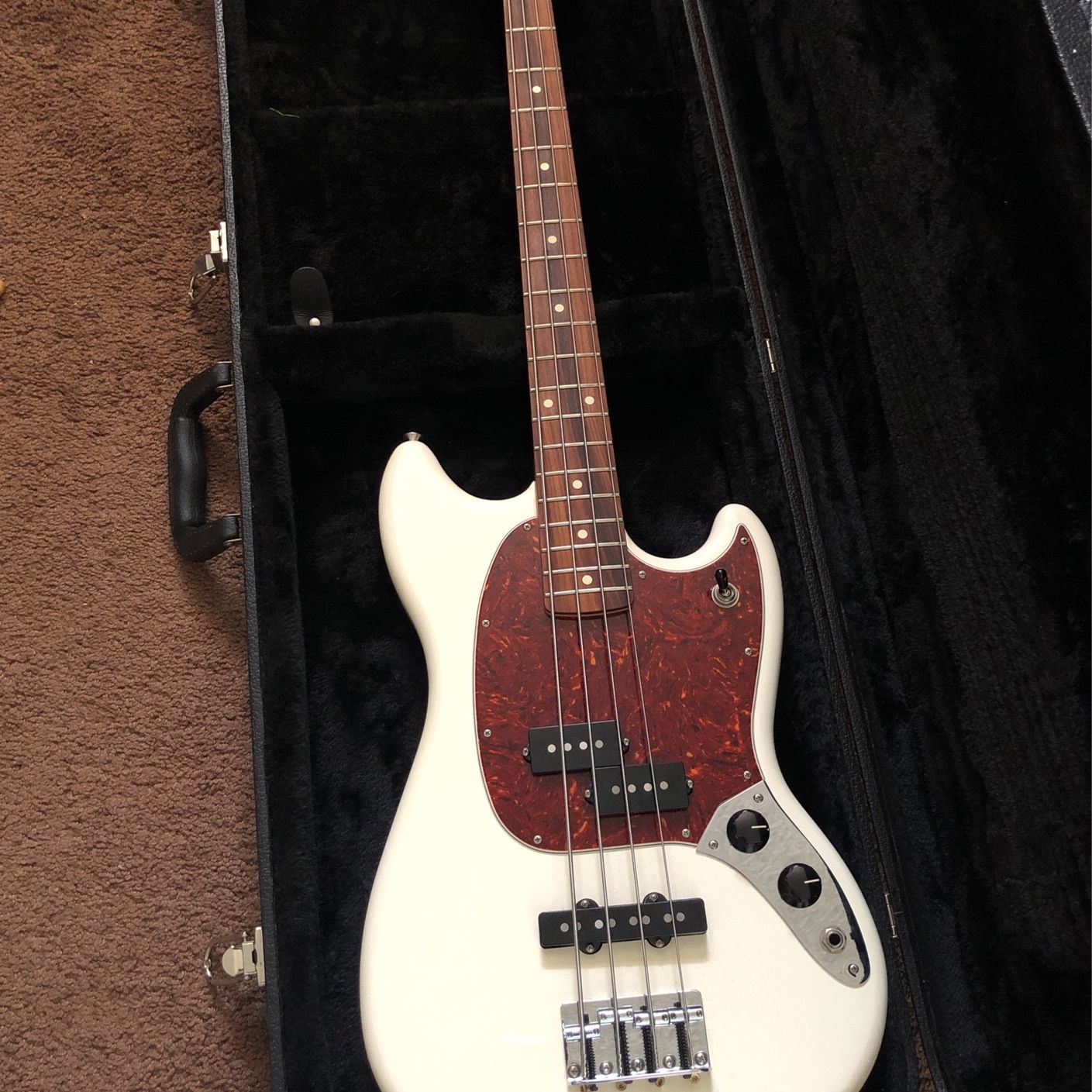 Fender Mustang Bass