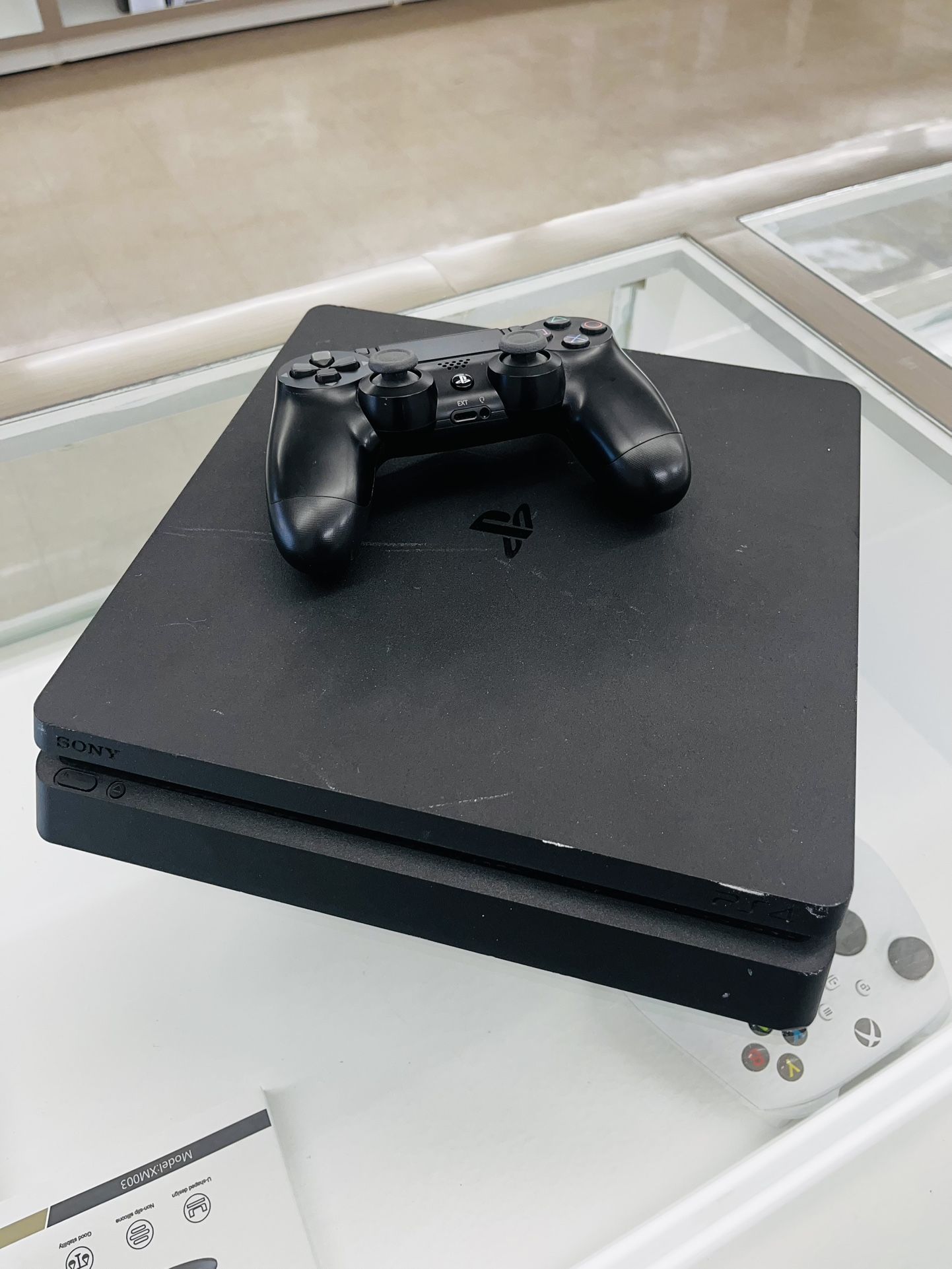 PS4