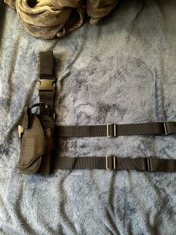 Leg holster for firearm