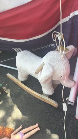 elephant toy