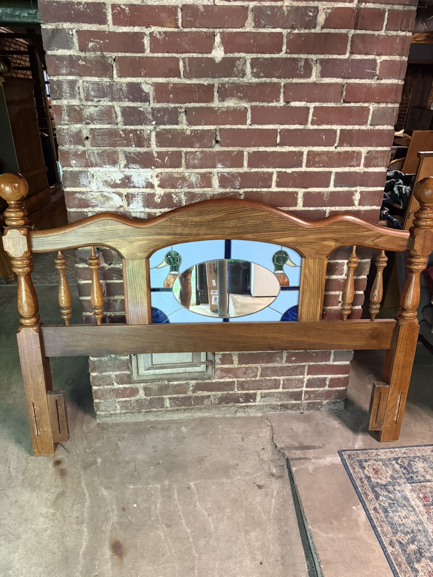 5-Piece Broyhill Solid Wood Bedroom Set