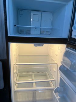 Top Freezer Refrigerator White