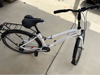 Infinity Boss Three 7-Speed 700c Ladies Comfort Bike