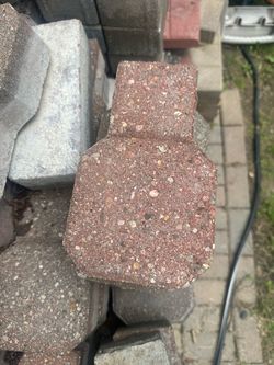 400-500 Keyhole pavers, entire lot $150.00