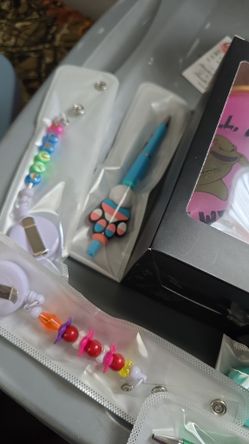 Cups Pens Badge Reels 