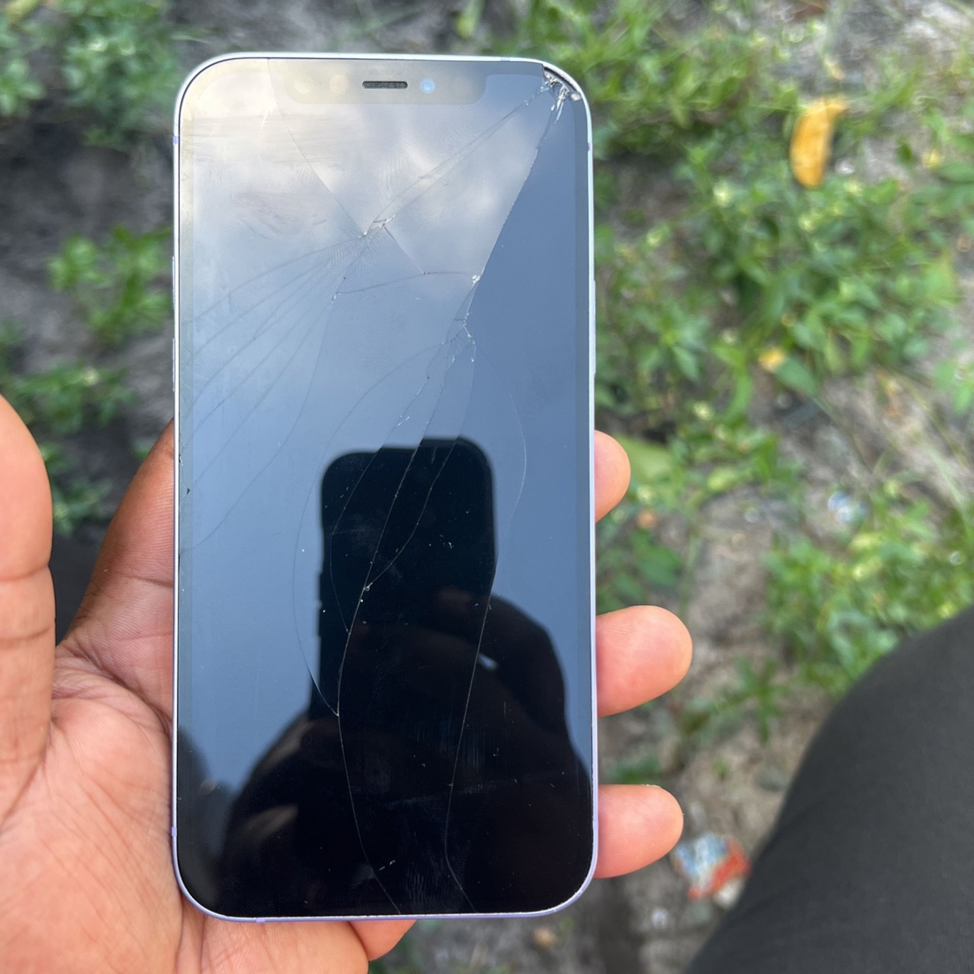 Cracked iPhone 12 for Sale in Lake Worth, FL OfferUp