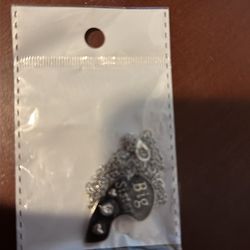 Sisters necklace