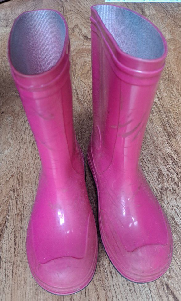 Rain Boots. Size: 11 Girls.