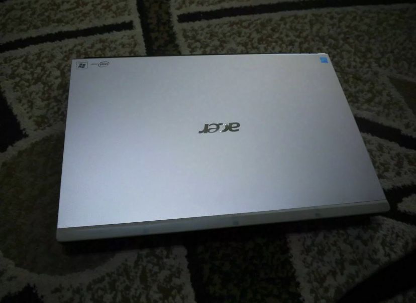 Acer 6120 Dual Screen laptop