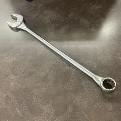 Snap On 2" 12-Point SAE Flank Drive Combination Wrench (OEX64) in Good Condition