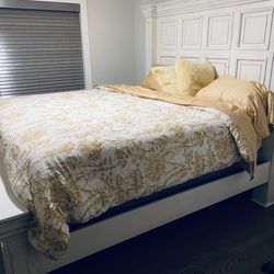 King Size Bed For Sale