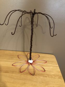 Decorative Necklace holder wire