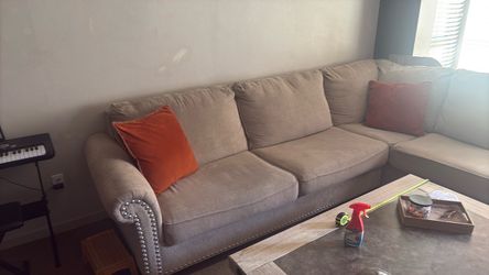 Sectional couch