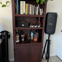 Bookshelf