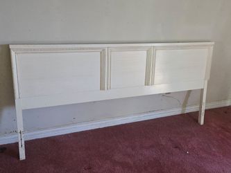 Basset headboard