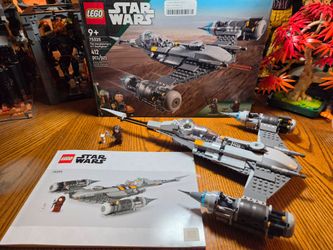 Lego Star Wars "Mandalorian's N-1 Starfighter"