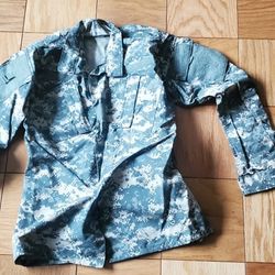 US Army Digital Camo ACU Shirt Jacket Size Small Regular Long Sleeve Hunting