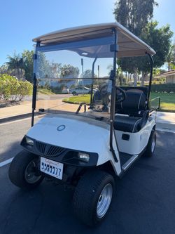 EZGO Golf Cart – Street Legal – 4 Seater – New Batteries
