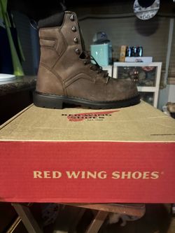 Men’s Redwing safety boots sz10