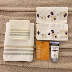 New Towel Set (Includes Free Sunscreen & Bath Soak)