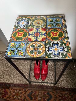 Mexican ceramic tile end table / plant stand