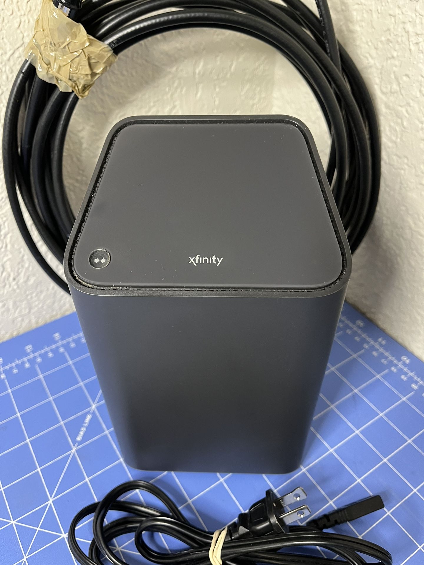 Xfinity Comcast Wifi Router WiFi XB6T for Sale in Kirkland